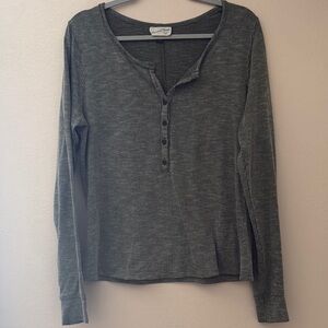 Women's Green Long Sleeve Top